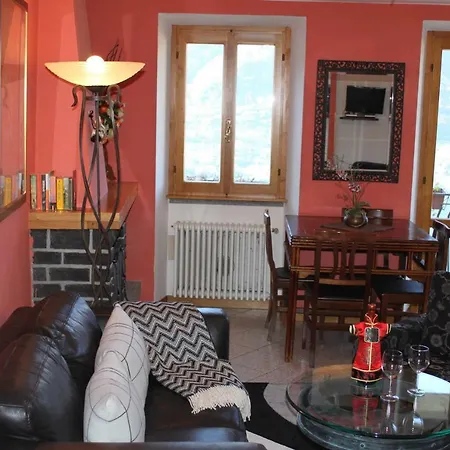 Lakefront Holiday home *